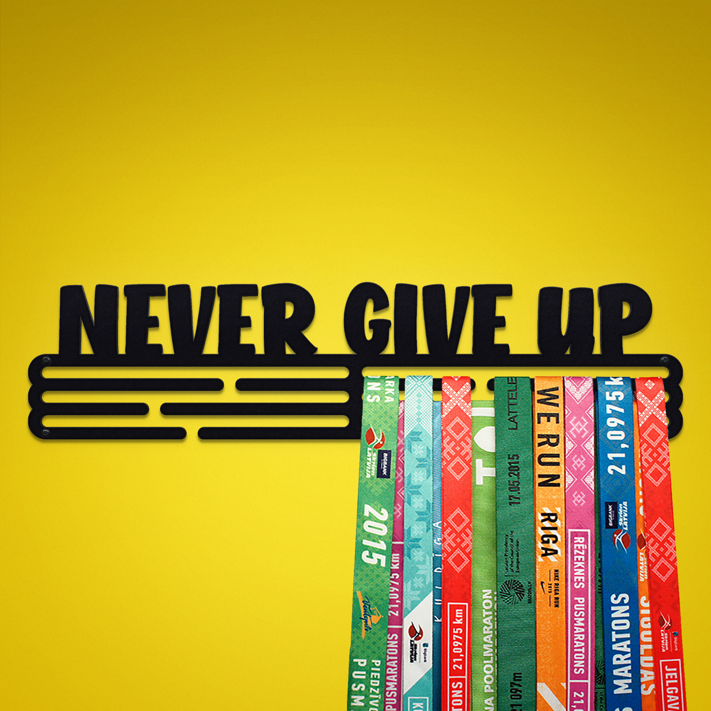 NEVER GIVE UP - Black - Large - medal hanger