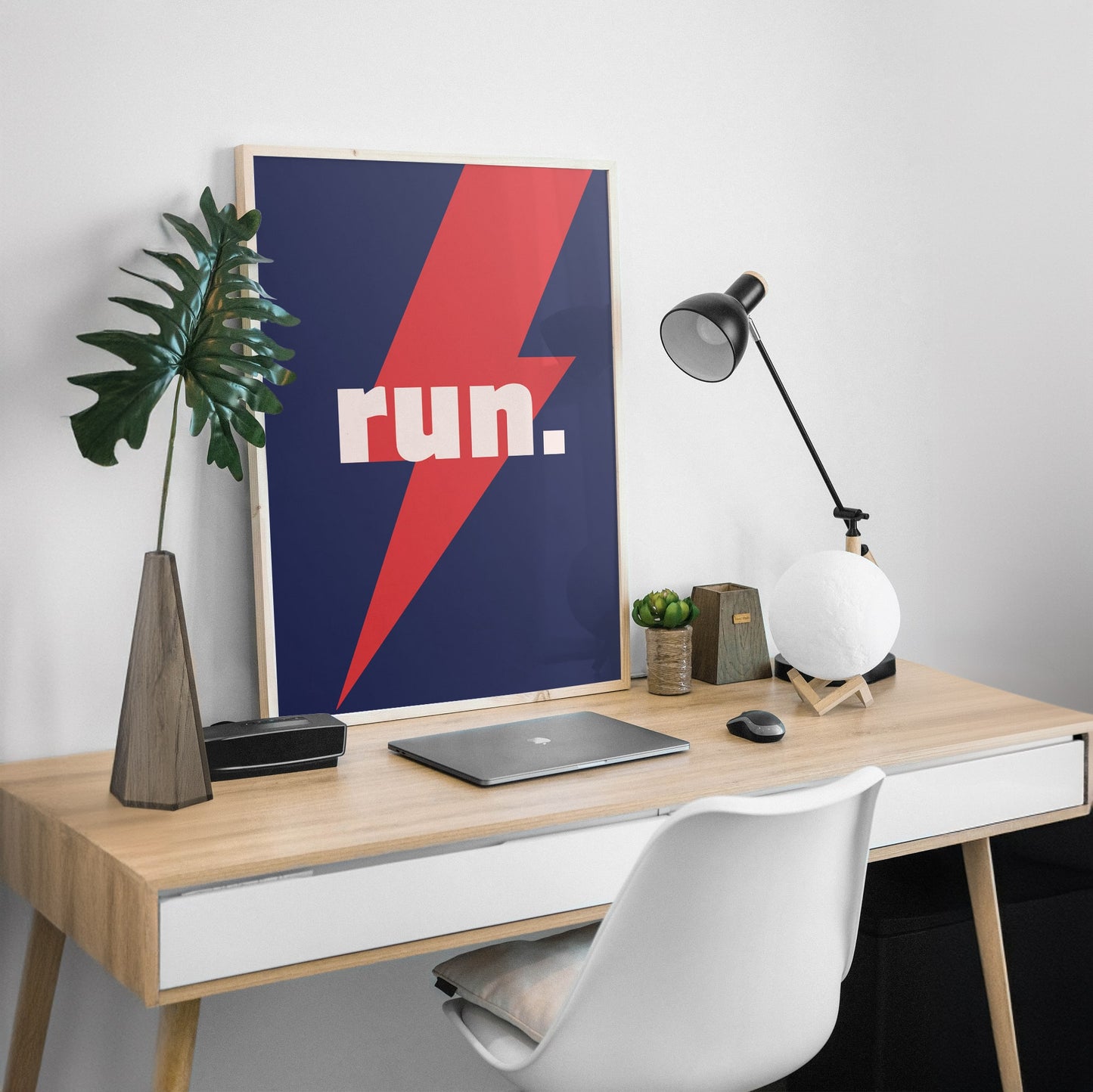 run. - Poster - Unframed